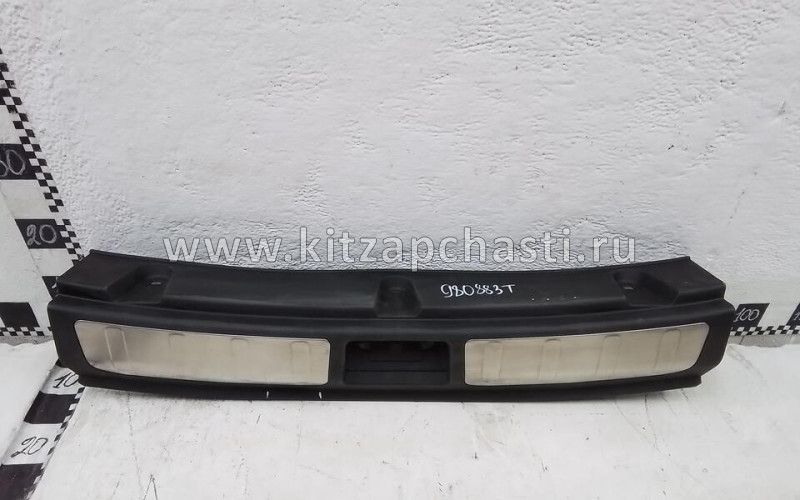 Обивка порога багажника  Geely Atlas Pro 6064049100742